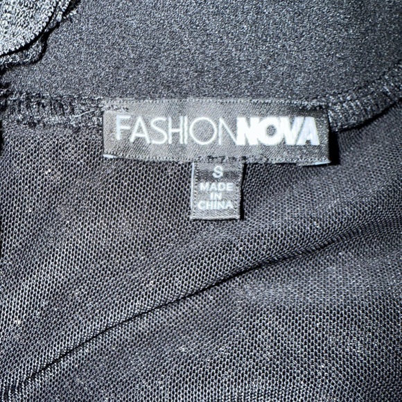 Fashion Nova Black Sequin Long Sleeve Jumpsuit size small EUC - Picture 5 of 5